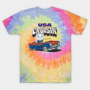 Adorable cute kitty cat is cruisin' through the USA with a vintage car T-Shirt